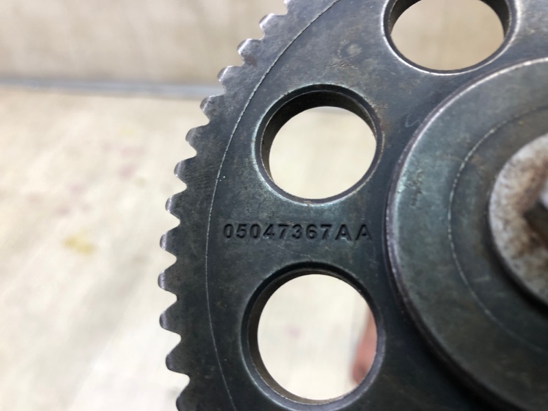 Распредвал выпускной 200 14-16 2015 UF 2.4 ED6