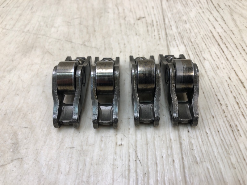 Рокер впускного клапана CHRYSLER 200 14-16 UF 2.4 ED6