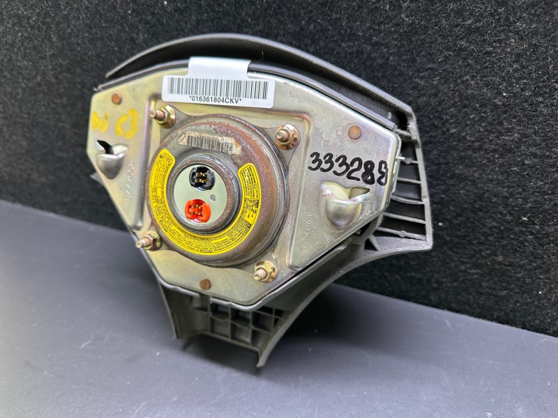 Подушка безопасности в руль COROLLA 120 00-07 2004 ZZE130L 1.8L 1ZZ-FE