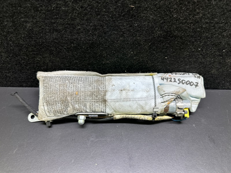 Подушка безопасности в сиденье передняя левая PASSAT B7 11-15