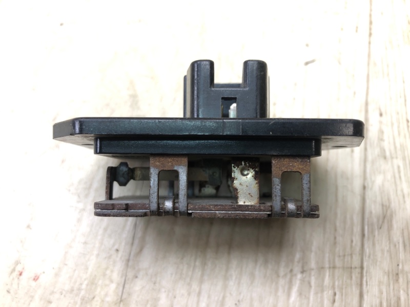 Резистор печки SOLARA 03-09