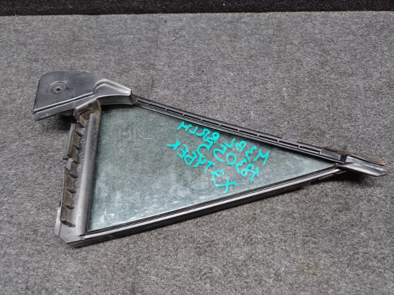 Стекло двери глухое заднее левое 3 BL 09-13 Хэтчбек