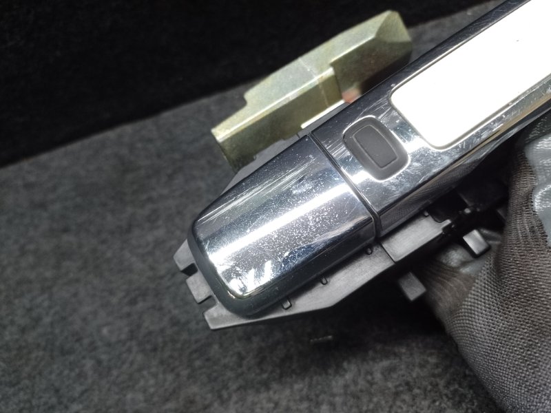 Ручка двери наружная передняя правая M35/M45 04-10 Ручка двери наружная передняя правая M35/M45 04-10