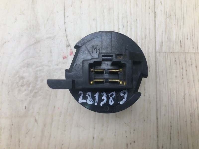 Резистор печки TRIBECA B9 05-07 Резистор печки TRIBECA B9 05-07