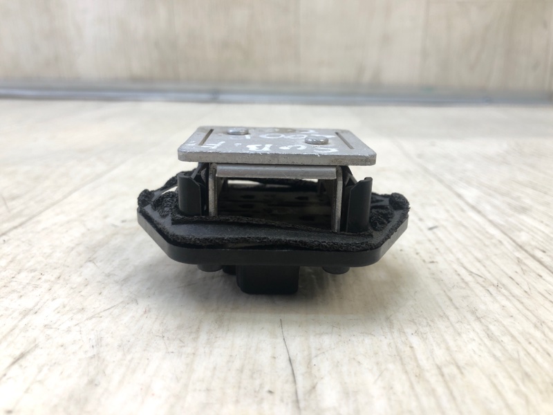 Резистор печки PAJERO 99-06 Резистор печки PAJERO 99-06