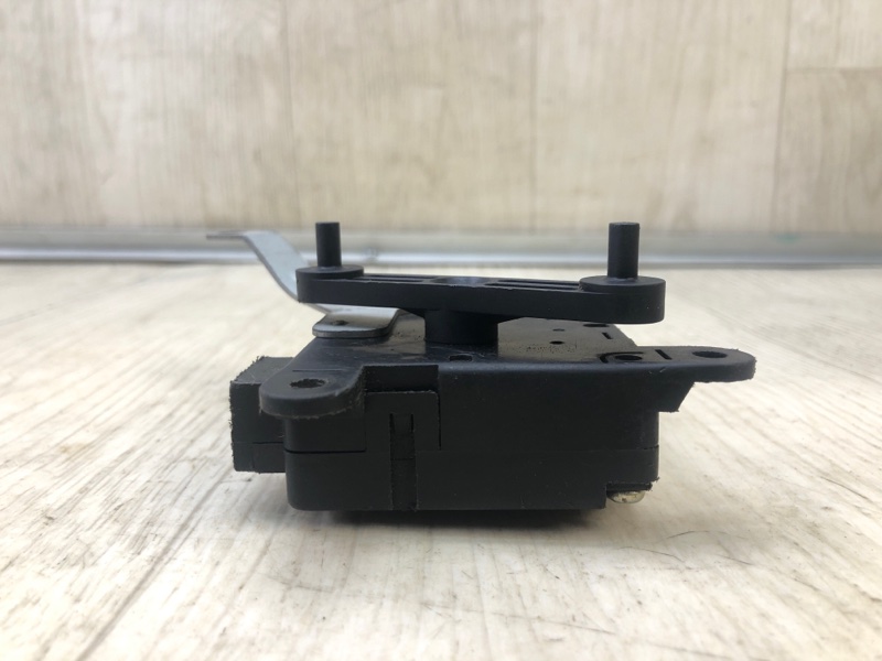 Моторчик заслонки печки HONDA ACCORD CE 95-98