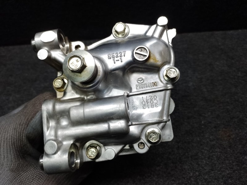 Запчасть масляный насос MAZDA 6 GJ 12- 2.5 PY-VPS PY01-14-100 Б/У Масляный насос MAZDA 6 GJ 12- 2.5 PY-VPS PY01-14-100 Б/У