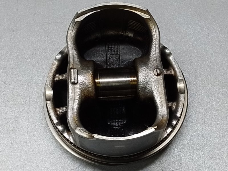 Поршень MAZDA 6 GJ 12- 2.5 PY-VPS Поршень MAZDA 6 GJ 12- 2.5 PY-VPS