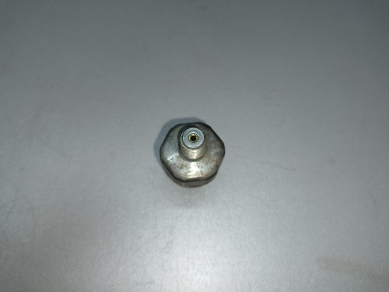 Датчик давления масла ДВС MAZDA 6 GJ 12- 2.5 PY-VPS Датчик давления масла ДВС MAZDA 6 GJ 12- 2.5 PY-VPS