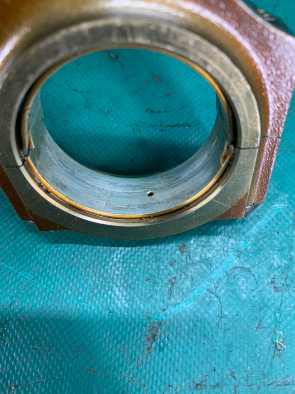 Поршень MAGENTIS 05–10 2008 MG 2.4