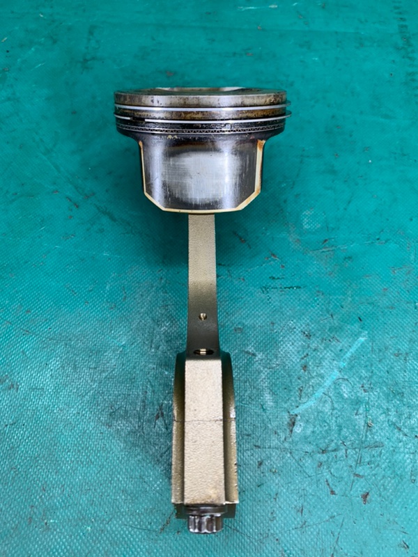 Поршень MAGENTIS 05–10 2008 MG 2.4