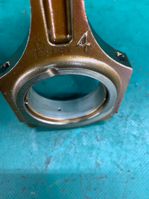 Поршень MAGENTIS 05–10 2008 MG 2.4