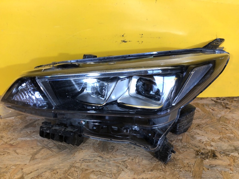 Фара левая NISSAN LEAF 18- 260605SH5A Б/У