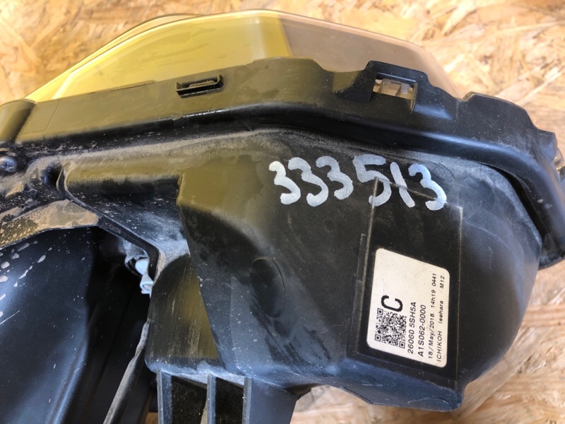 Фара левая LEAF 18-