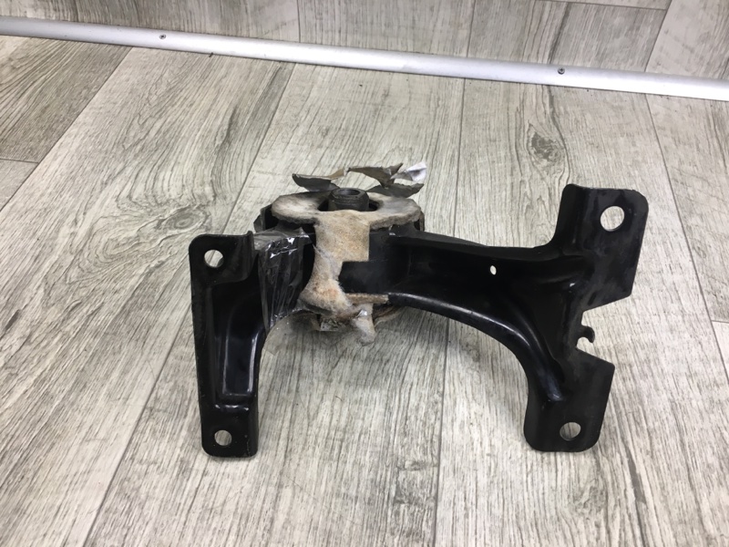 Подушка двигателя задняя GRAND CARAVAN 08-