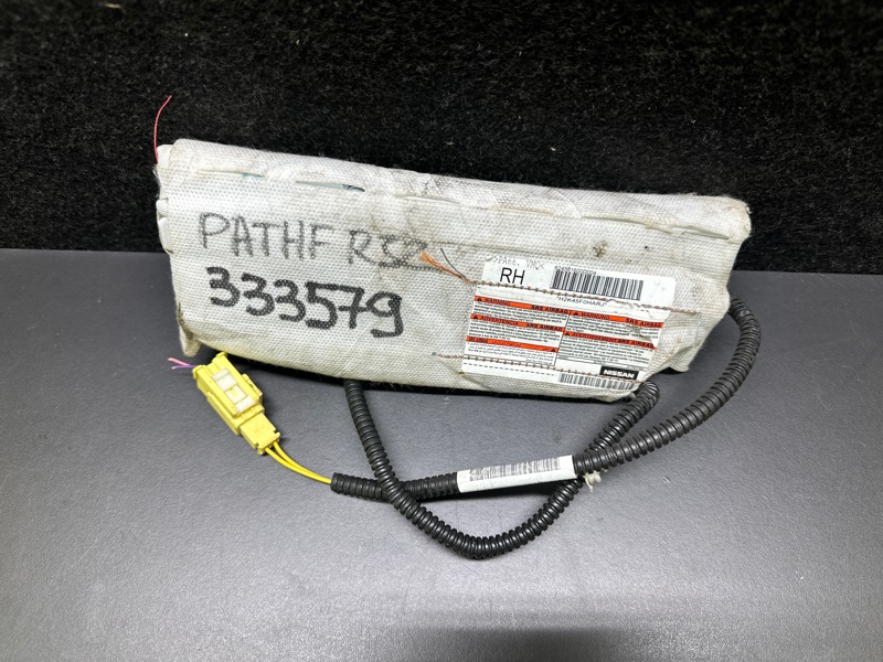 Подушка безопасности в сиденье передняя правая PATHFINDER R52 12-21