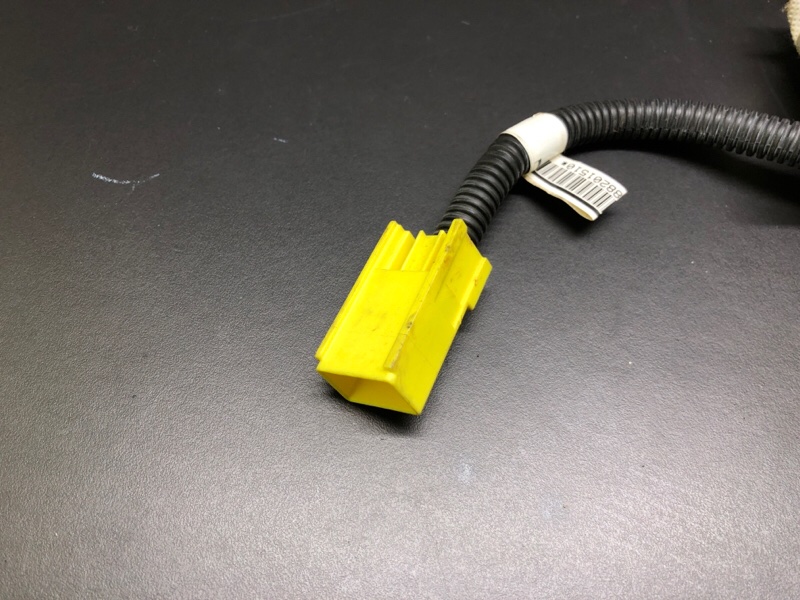 Подушка безопасности в сиденье передняя правая 3 BK 03-08