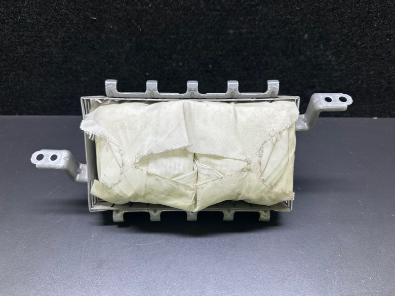 Подушка безопасности пассажира LEXUS RX300/330/350/400 03-09 73960-0E010 Б/У