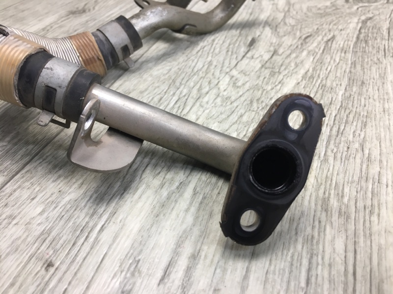 Трубка слива масла с турбины JUKE 10-19 2010 F15 1.6 MR16DDT