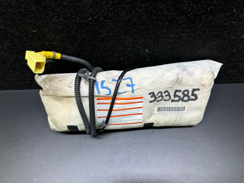 Подушка безопасности в сиденье передняя правая LEAF 10-17