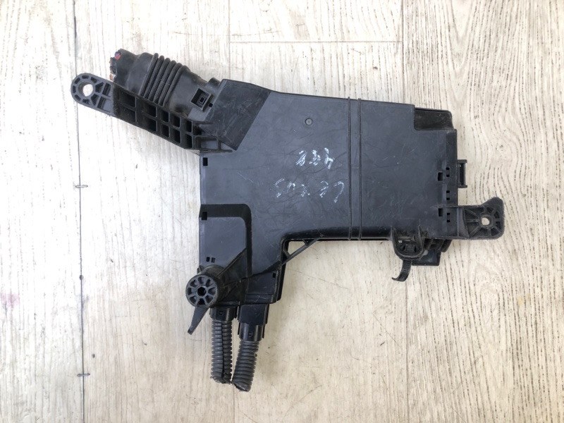 Блок предохранителей моторный отсек LS600HL 06-17 2008 Седан 5.0