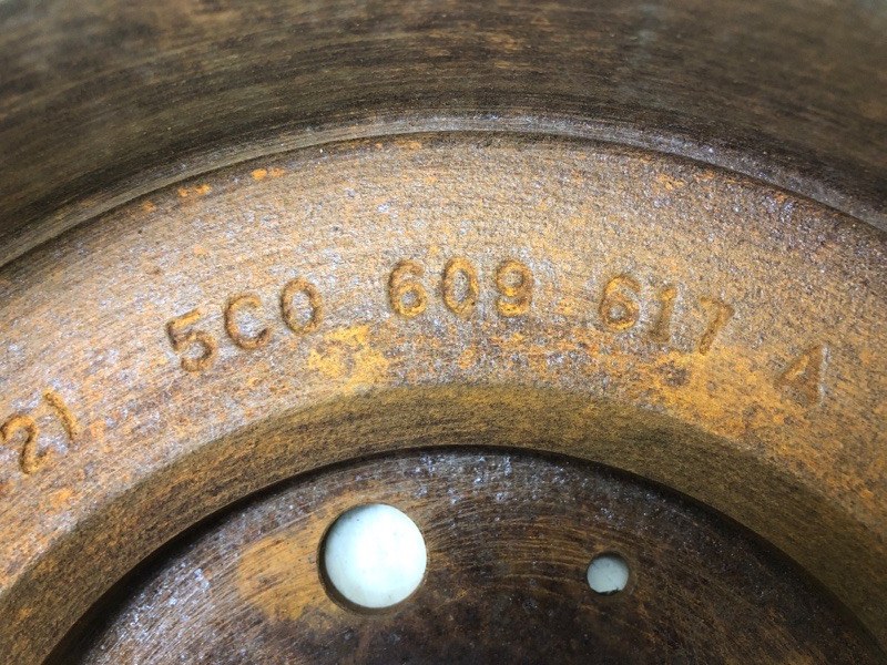 Тормозной барабан задний JETTA USA 10-17 2013 162 2.0 CBPA Тормозной барабан задний JETTA USA 10-17 2013 162 2.0 CBPA