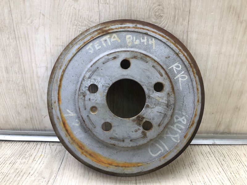 Тормозной барабан задний VOLKSWAGEN JETTA USA 10-17 2013 162 2.0 CBPA 5C0609617A Б/У