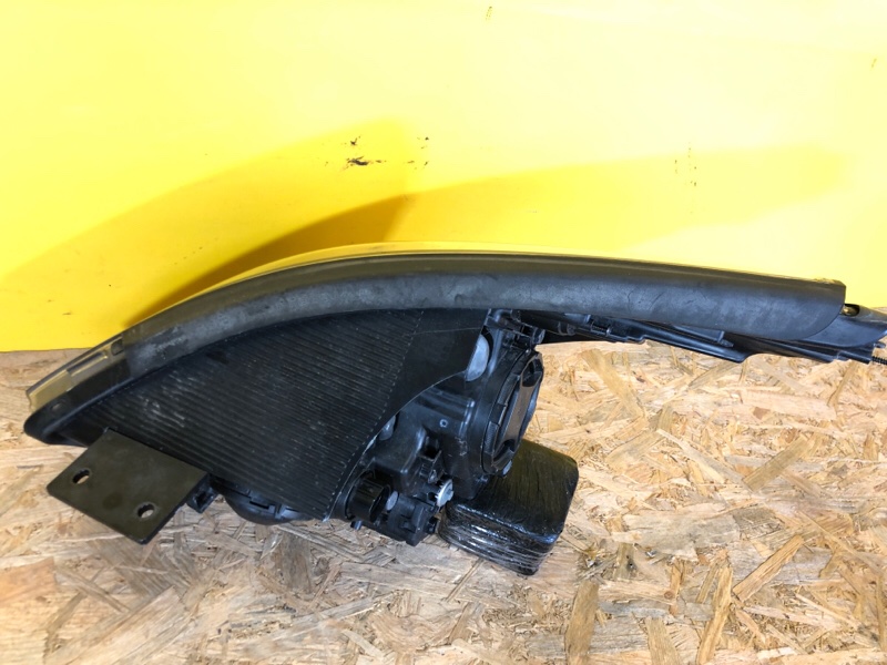 Фара правая NIRO DE 16-22