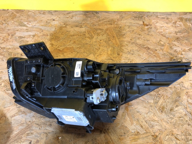 Фара правая NIRO DE 16-22