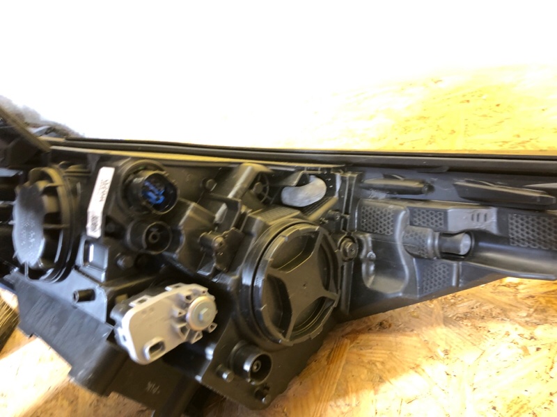 Фара правая NIRO DE 16-22