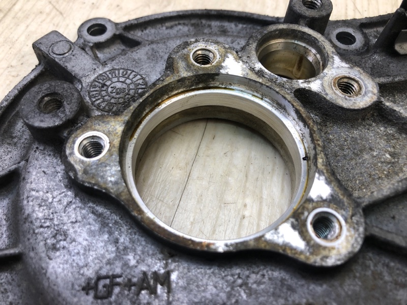 Крышка распредвала передняя левая S-CLASS W221 06-13 2010 Седан M273968 5.5L