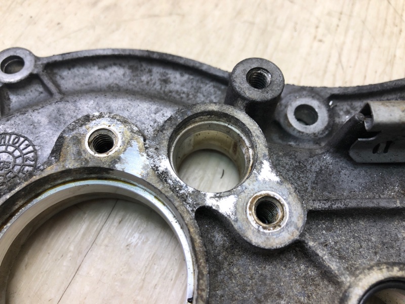 Крышка распредвала передняя левая S-CLASS W221 06-13 2010 Седан M273968 5.5L