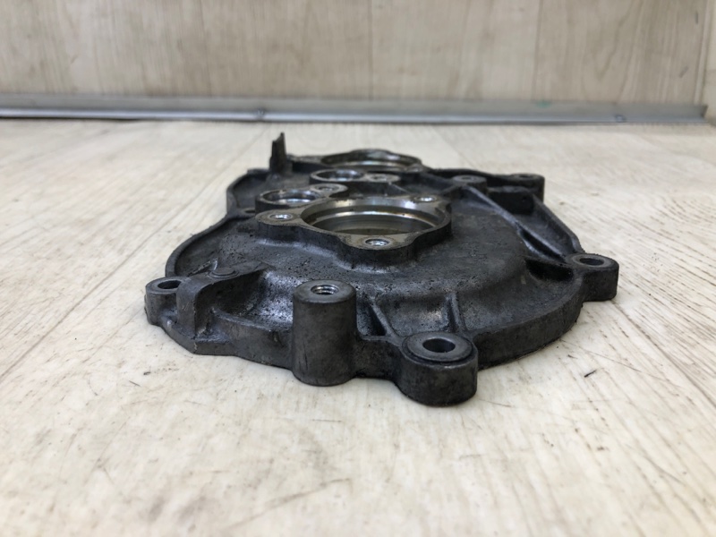 Крышка распредвала передняя правая S-CLASS W221 06-13 2010 Седан M273968 5.5L