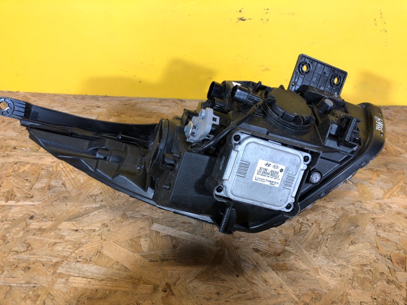 Фара левая NIRO DE 16-22