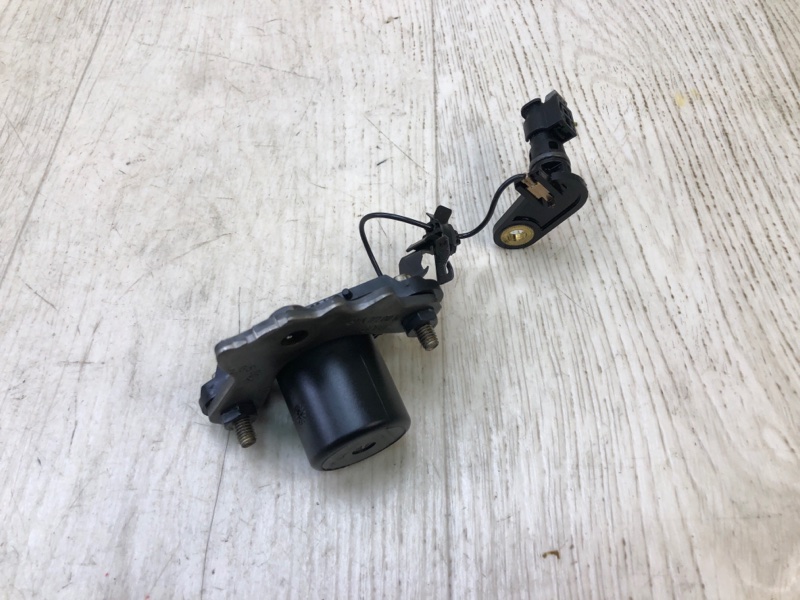 Датчик уровня масла в двигателе MERCEDES S-CLASS W221 06-13 2010 Седан M273968 5.5L A 001 153 13 32 Б/У