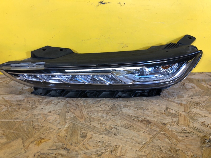 Запчасть дневной ходовой огонь левый HYUNDAI KONA OS 17-23 92207-J9000 Б/У Дневной ходовой огонь левый HYUNDAI KONA OS 17-23 92207-J9000 Б/У
