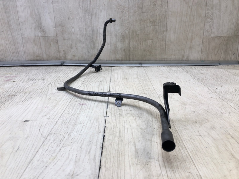 Направляющая масляного щупа S-CLASS W221 06-13 2010 Седан M273968 5.5L Направляющая масляного щупа S-CLASS W221 06-13 2010 Седан M273968 5.5L