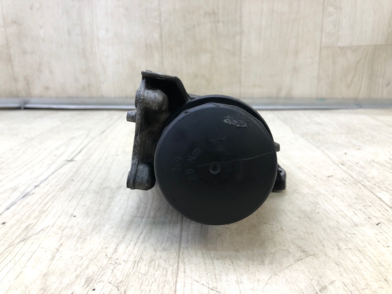 Корпус масляного фильтра S-CLASS W221 06-13 2010 Седан M273968 5.5L Корпус масляного фильтра S-CLASS W221 06-13 2010 Седан M273968 5.5L