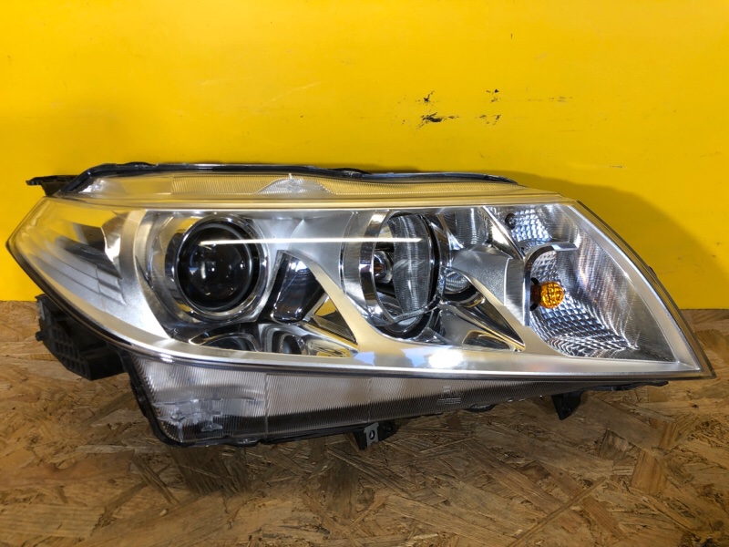 Фара правая SUZUKI VITARA 15- 3512054P20 Б/У