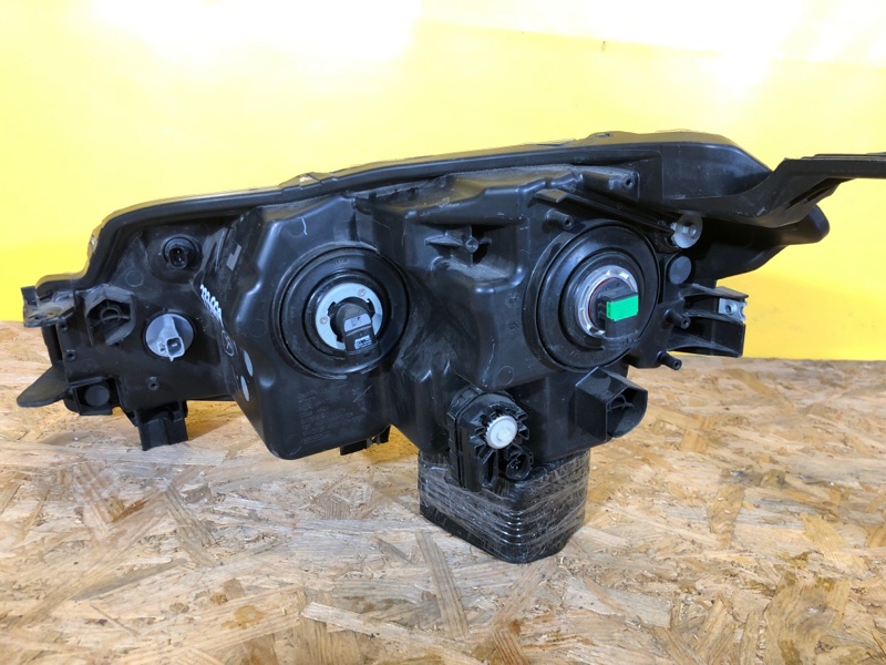 Фара правая VITARA 15-