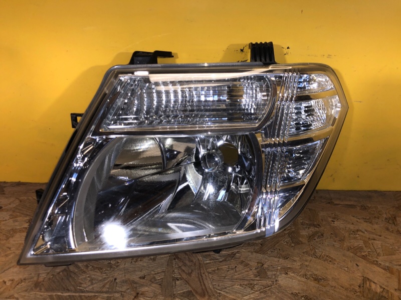 Фара левая NISSAN PATHFINDER R51 04-14 260605X10B Б/У