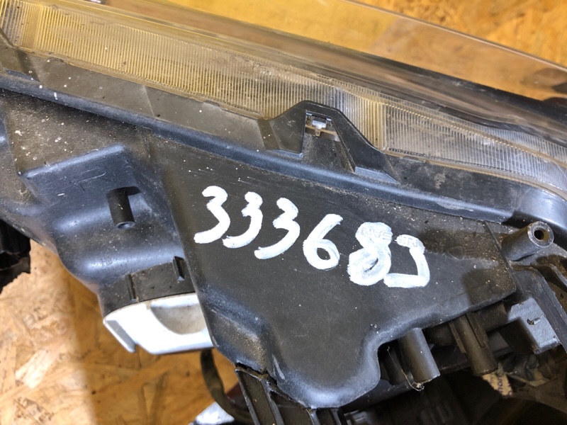 Фара правая X-TRAIL/ROGUE T32 13-20 T32