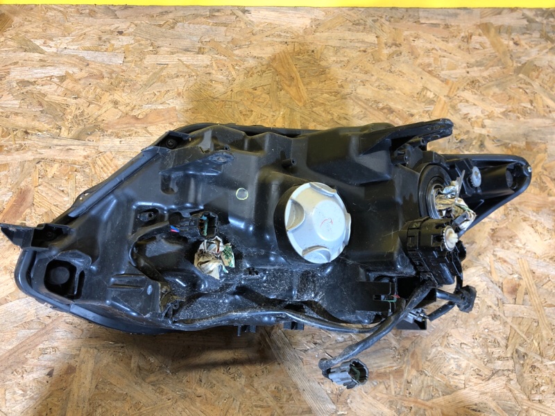 Фара правая X-TRAIL/ROGUE T32 13-20 T32