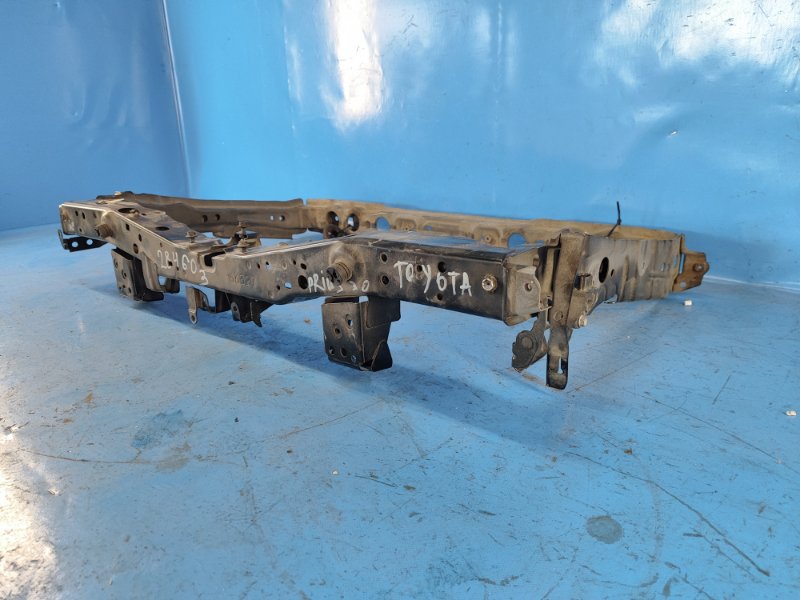 Панель передняя TOYOTA PRIUS - 30 09-17