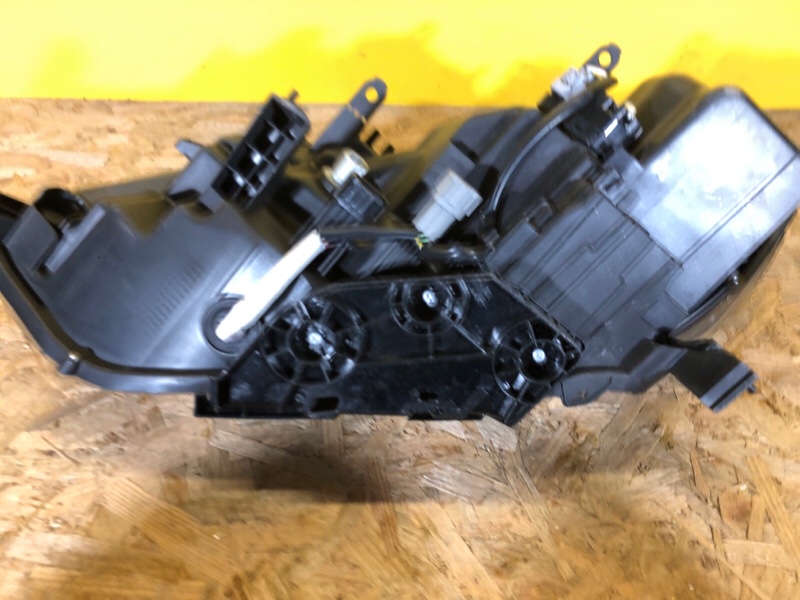 Фара правая X-TRAIL/ROGUE T32 13-20