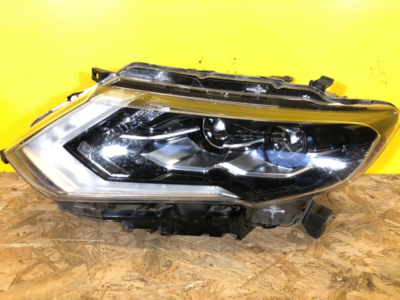 Фара левая NISSAN X-TRAIL/ROGUE T32 13-20 260606FP8A Б/У
