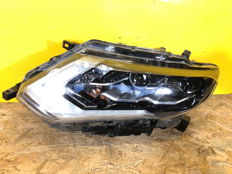 Фара левая NISSAN X-TRAIL/ROGUE T32 13-20