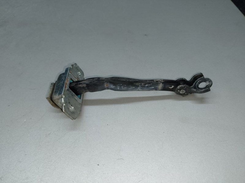 Ограничитель двери задний левый X-TRAIL/ROGUE T32 13-20 2015 T32 2.5 QR25DE Ограничитель двери задний левый X-TRAIL/ROGUE T32 13-20 2015 T32 2.5 QR25DE