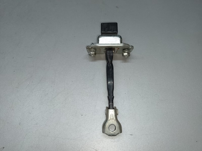 Запчасть ограничитель двери задний левый MITSUBISHI LANCER X 10 07-15 2014 2.0 4B11 5732A066 Б/У Ограничитель двери задний левый MITSUBISHI LANCER X 10 07-15 2014 2.0 4B11 5732A066 Б/У