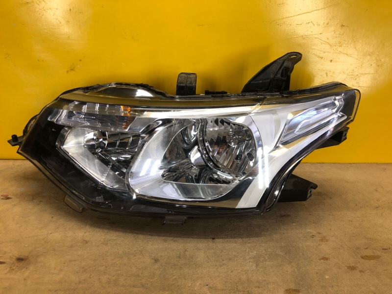 Запчасть фара левая MITSUBISHI OUTLANDER GF 12- 8301C197 Б/У Фара левая MITSUBISHI OUTLANDER GF 12- 8301C197 Б/У